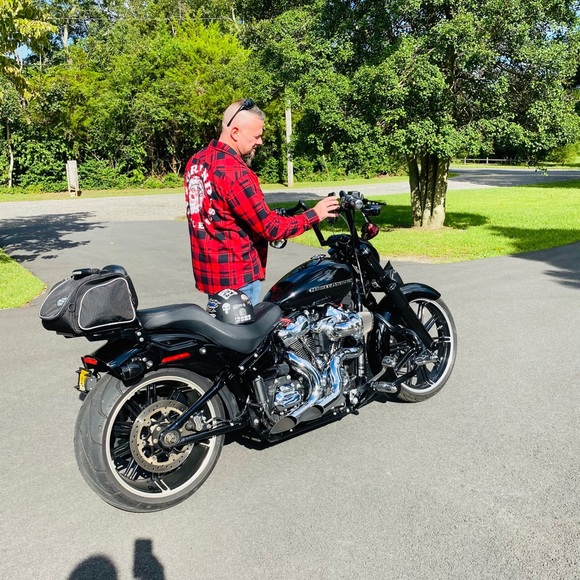 Meet your Posher, Frank - Picture 3 of 3